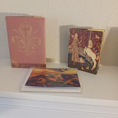 VERY NICE NOTE CARDS
