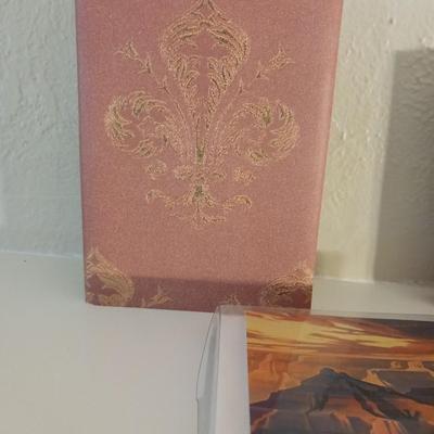 VERY NICE NOTE CARDS