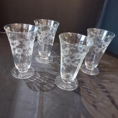 4 ETCHED CRYSTAL STEMMED GLASSES