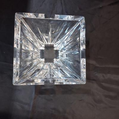 CRYSTAL BOWL AND CARVING SET
