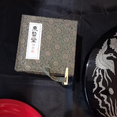 ASAIN DECORATIVE PLATES AND MEDALLION