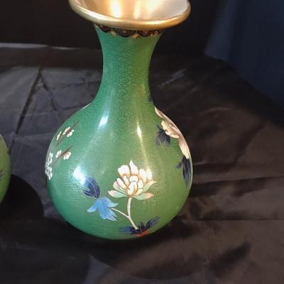 PAIR OF CLOISONNE DECORATIVE VASES