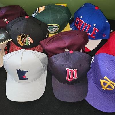 Sale Photo Thumbnail #275: Vintage Hat Lot | Rare Vikings, Blackhawks, Packers, Twins, Snapback | Lot of 10 | Some New and Used