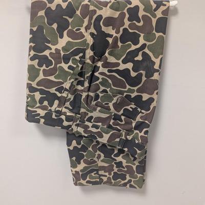 L. L. Bean Size 40 x 28 Camo Pants #36