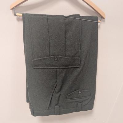 L. L. Bean Size 38W/UNF Pants #43