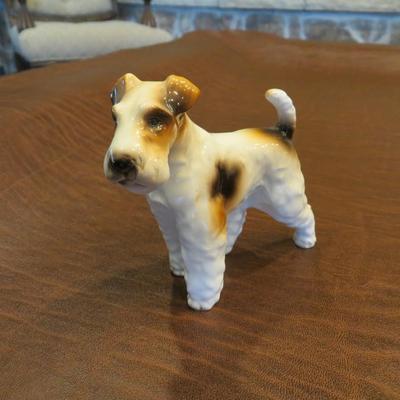 Sale Photo Thumbnail #13: Set of 3 vintage mini porcelain dogs, measuring approx 1.5"-2". Includes an English Setter Blue Belton, Fox Terrier, and Dachshund