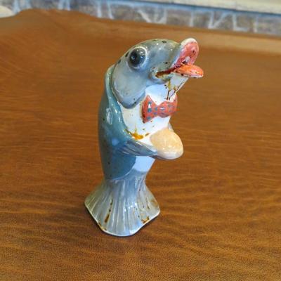 Sale Photo Thumbnail #18: Stuart Bass Pie Bird - Grey Coat Fish