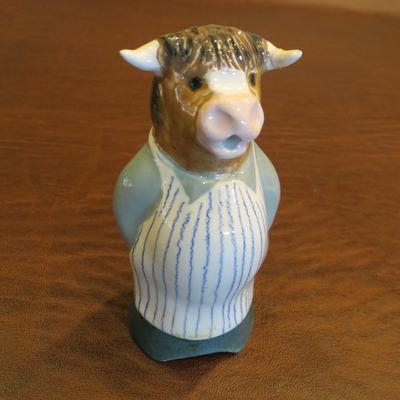 Sale Photo Thumbnail #20: Stuart Bass Pie Bird - Cow in Apron