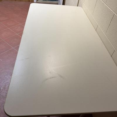 Folding Table (O-MG)