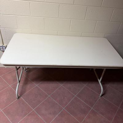 Folding Table (O-MG)