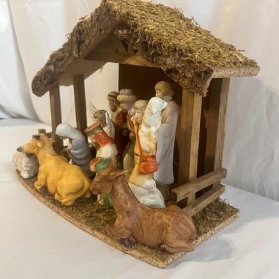 Porcelain Nativity Scene Set (PB-RG)