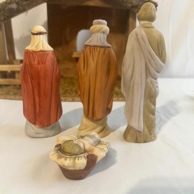 Porcelain Nativity Scene Set (PB-RG)