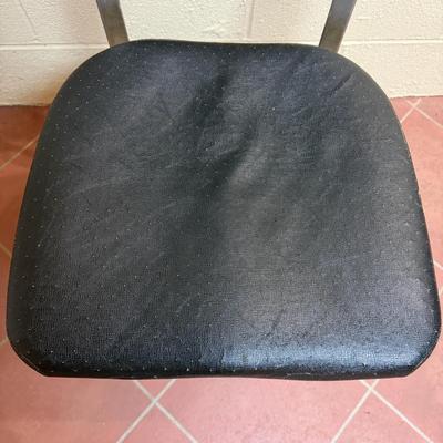 Vintage Secretary Chair (O-MG)