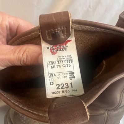 Men’s Size 7.5 Leather Red Wing Boots (PB-RG)