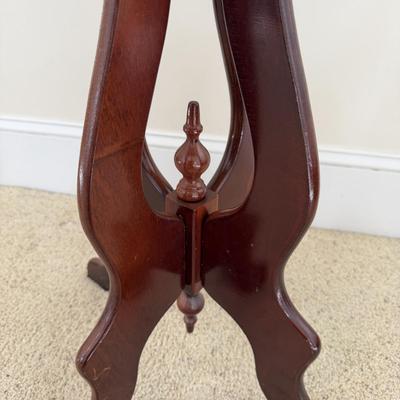 Victorian Style Marble Top Table (BD-MG)