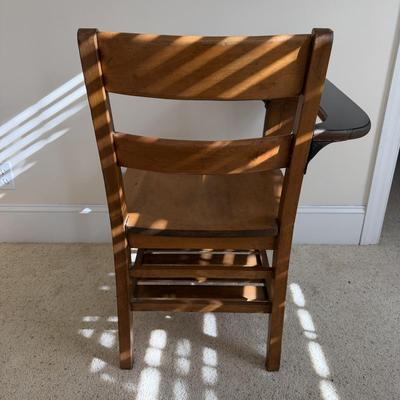 Oak School Chair with Attached Writing Desk (BD-MG)