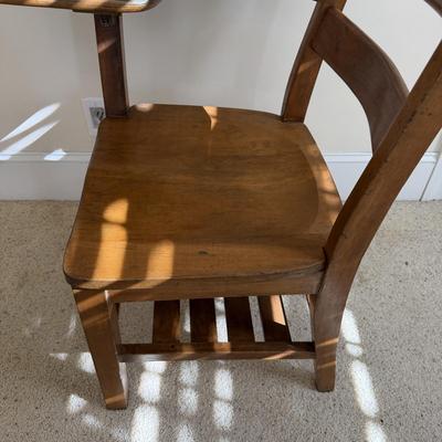 Oak School Chair with Attached Writing Desk (BD-MG)