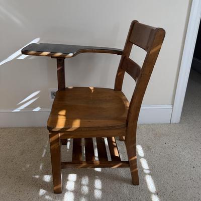Oak School Chair with Attached Writing Desk (BD-MG)