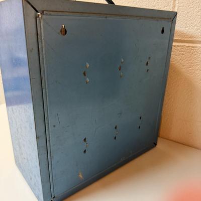 Two Storage Organizers & Clamps (O-MG)