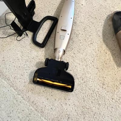 Dibea KB-9008 Cordless 2 in 1 Stick Vacuum (PB-RG)