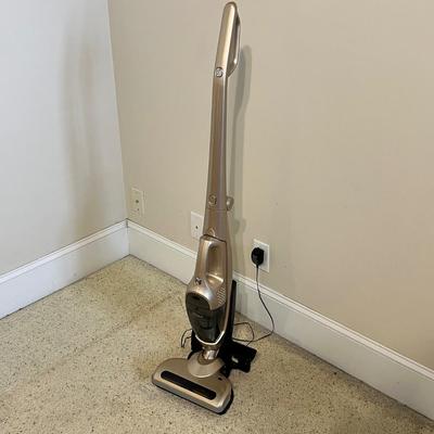 Dibea KB-9008 Cordless 2 in 1 Stick Vacuum (PB-RG)