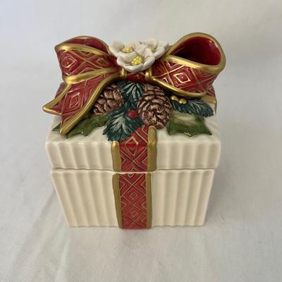 Lenox ‘Holiday Tartan’, Spode, Fitz & Floyd & More (K-BC)