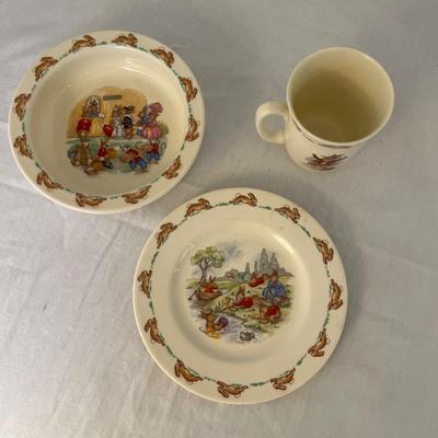 Wedgwood, Royal Doulton & More Children’s Dishes (K-BC)
