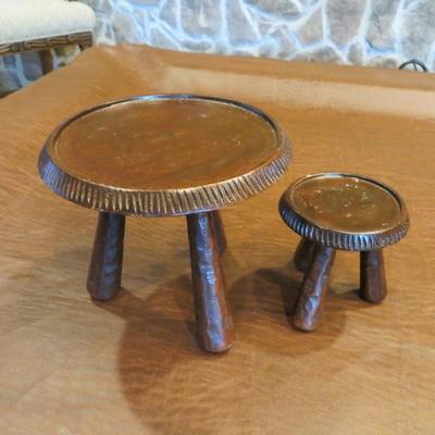 Sale Photo Thumbnail #45: Set of 2 wooden Senufo stools, measuring 6" tall and 4" tall
