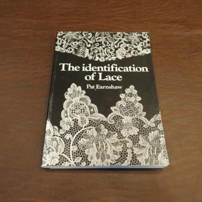 Sale Photo Thumbnail #53: The identification of Lace, by Pat Earnshaw, paperback