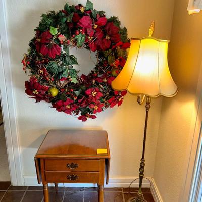 Sale Photo Thumbnail #5: Foyer Right