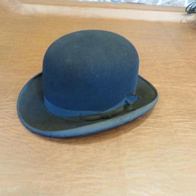 Sale Photo Thumbnail #63: Antique Men's bowler hat c. 1920's