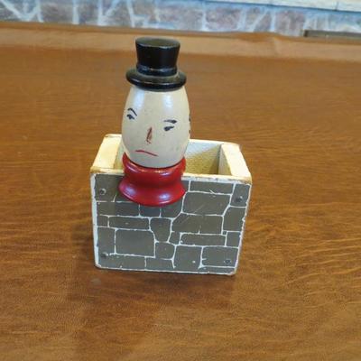 Sale Photo Thumbnail #86: Vintage Humpty Dumpty wooden balancing toy, 5" tall