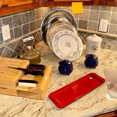 KITCHEN ITEMS