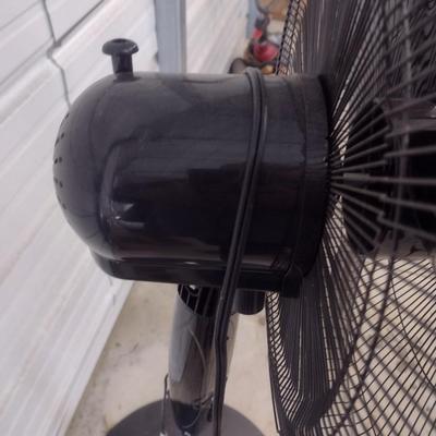 Utilitech Electric Floor Fan
