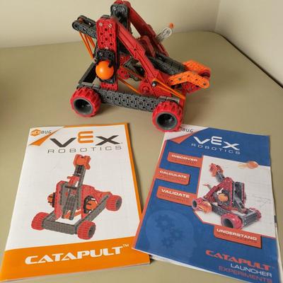 LOT 100B: Vex Robotics Building Sets, Perplexus Maze Puzzle Balls & Maze Racers Game