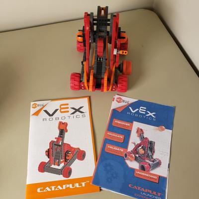 LOT 100B: Vex Robotics Building Sets, Perplexus Maze Puzzle Balls & Maze Racers Game