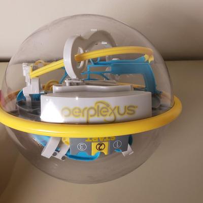 LOT 100B: Vex Robotics Building Sets, Perplexus Maze Puzzle Balls & Maze Racers Game