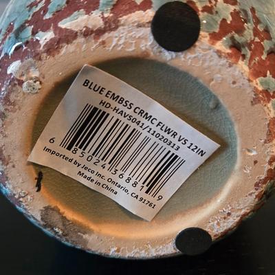 LOT 104Y: Two Wall Panel Decor, Two Bird Cage Tea-lite Holders, Decorative Lantern Candle Holder and Teal Colored Vase