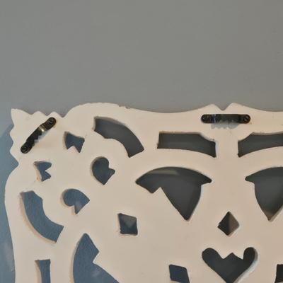 LOT 104Y: Two Wall Panel Decor, Two Bird Cage Tea-lite Holders, Decorative Lantern Candle Holder and Teal Colored Vase