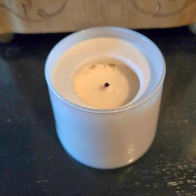 LOT 110Z: Ethan Allan Footed Wooden Box and Two Jar Candles