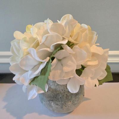 LOT 116H: Vanity Set Including Makeup Mirror, Two Mirror Trays, and More