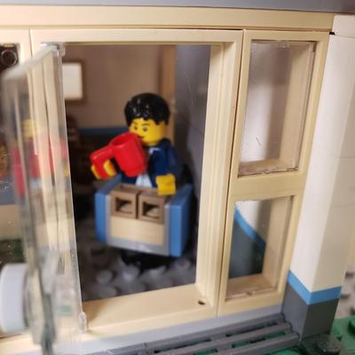 LOT 123B: Lego Creator Family House, Tree House, Tow Truck & Car