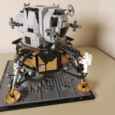 LOT 124B: Lego NASA Apollo 11, Ninjago, Birds & More