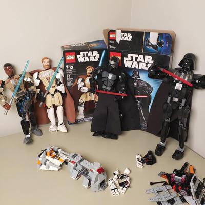 LOT 125B: Lego Star Wars Buildable Figures & Mini Figures with Building Sets