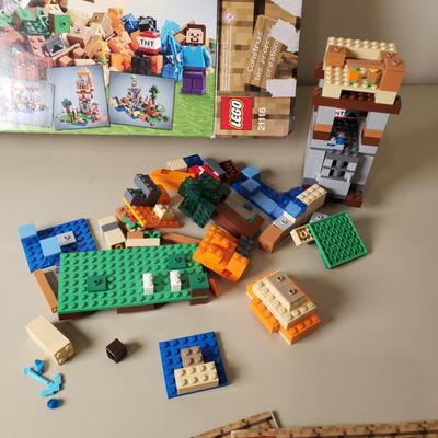 LOT 126B: Lego Minecraft Crafting Box Sets 21120 & 21116