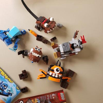 LOT 127B: Lego SpongeBob Flying Dutchman, Bikini Bottom Undersea Party & Set of 3 Cartoon Network Mixels