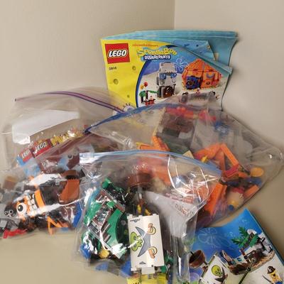 LOT 127B: Lego SpongeBob Flying Dutchman, Bikini Bottom Undersea Party & Set of 3 Cartoon Network Mixels
