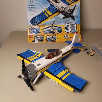 LOT 128B: Lego Creator Thunder Wings, Aviation Adventures & Lego Movie Sets Bad Cop's Pursuit & MetalBeard's Duel