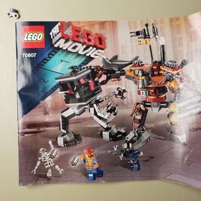 LOT 128B: Lego Creator Thunder Wings, Aviation Adventures & Lego Movie Sets Bad Cop's Pursuit & MetalBeard's Duel