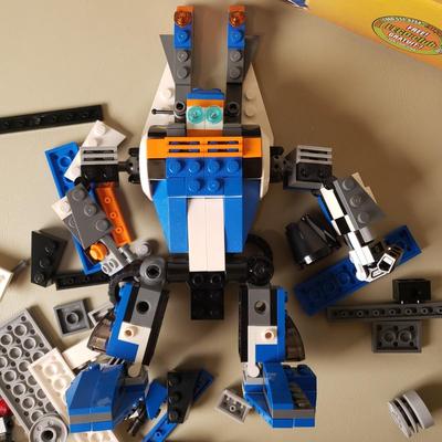 LOT 128B: Lego Creator Thunder Wings, Aviation Adventures & Lego Movie Sets Bad Cop's Pursuit & MetalBeard's Duel